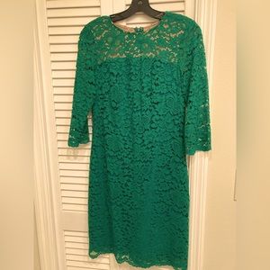 Ralph Lauren NWOT, Forest green Size 2 Dress . Daytime or Night , Slimming style